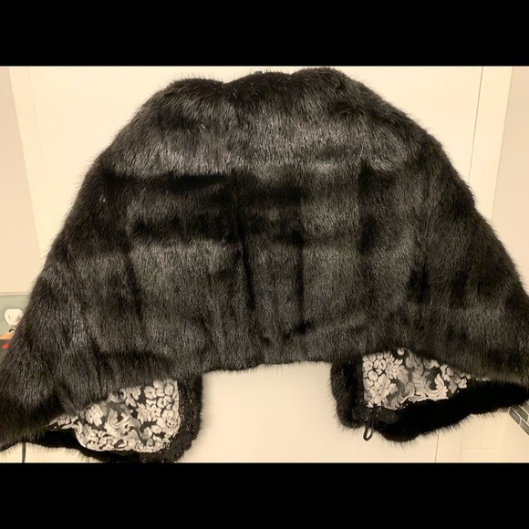 Bvlgari Rare Vintage BlackMinkStole - Picture 8 of 8